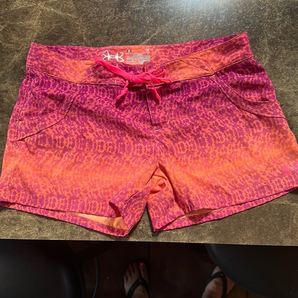Board shorts - Picture 1 of 2